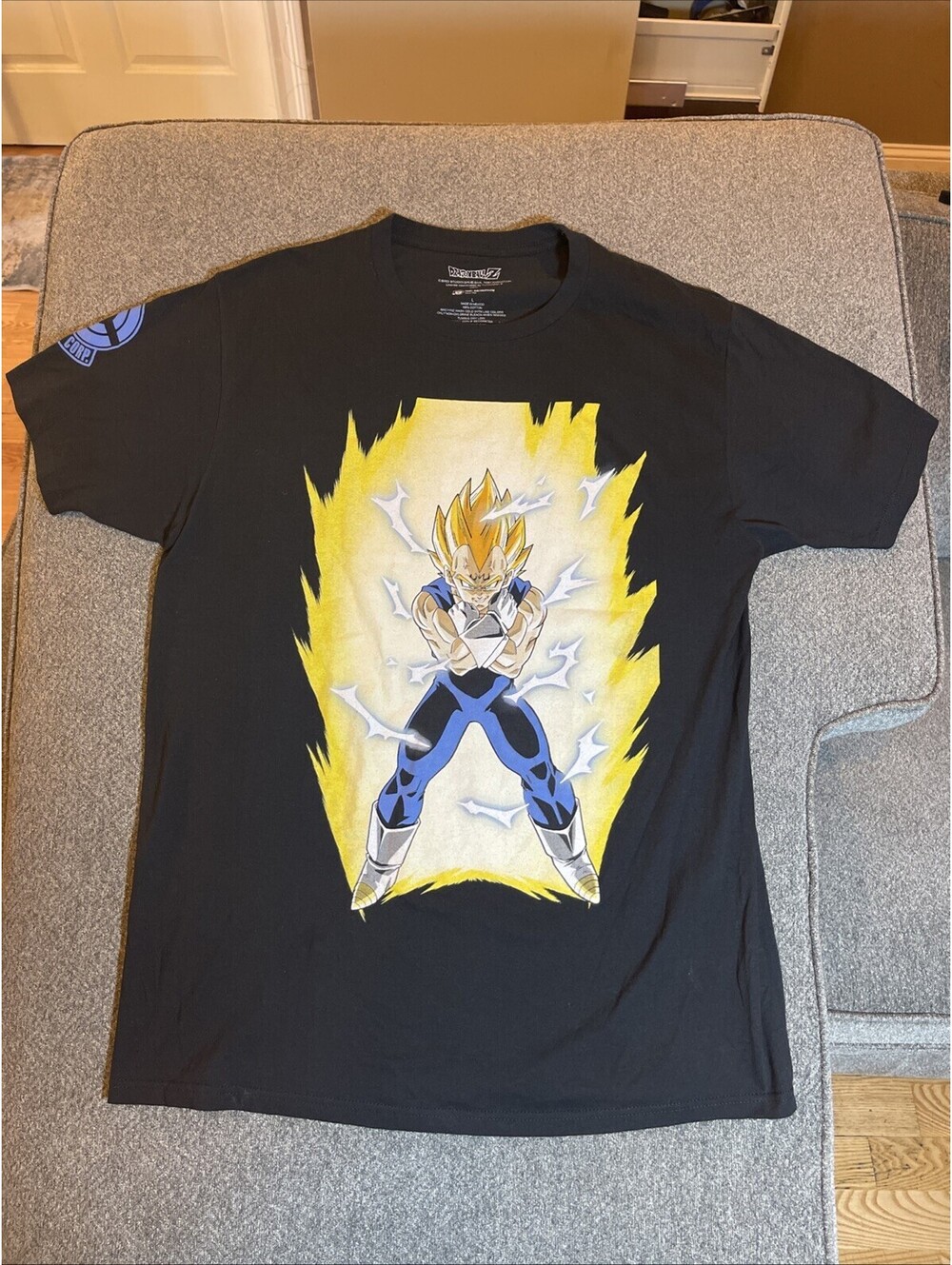 Dragon Ball Z Vegeta Super Saiyan T-Shirt Men's L Black Fire Anime Graphic Tee